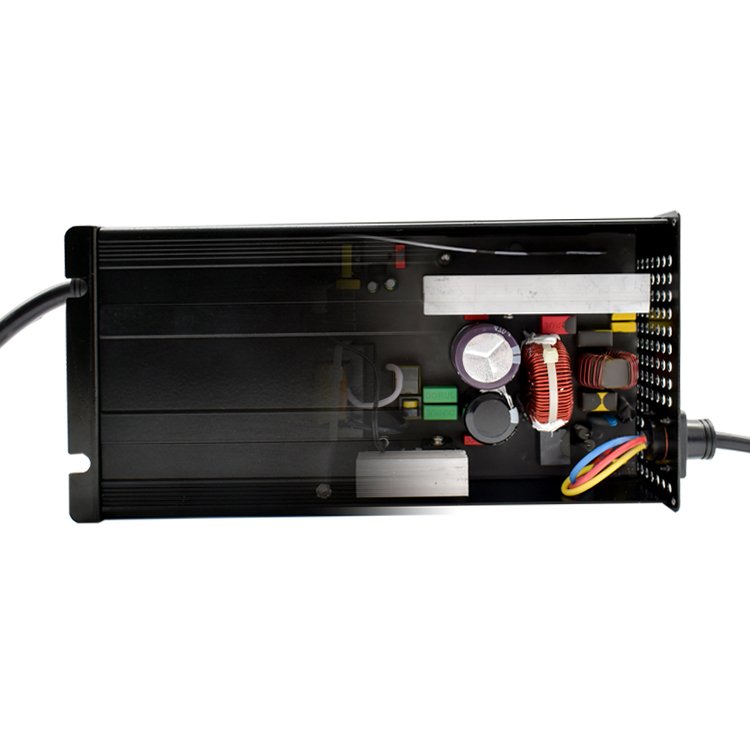 2Kw Lithium Battery Solar Charger 12 volt 100 amp Lithium Ion Lead Acid Battery Charger