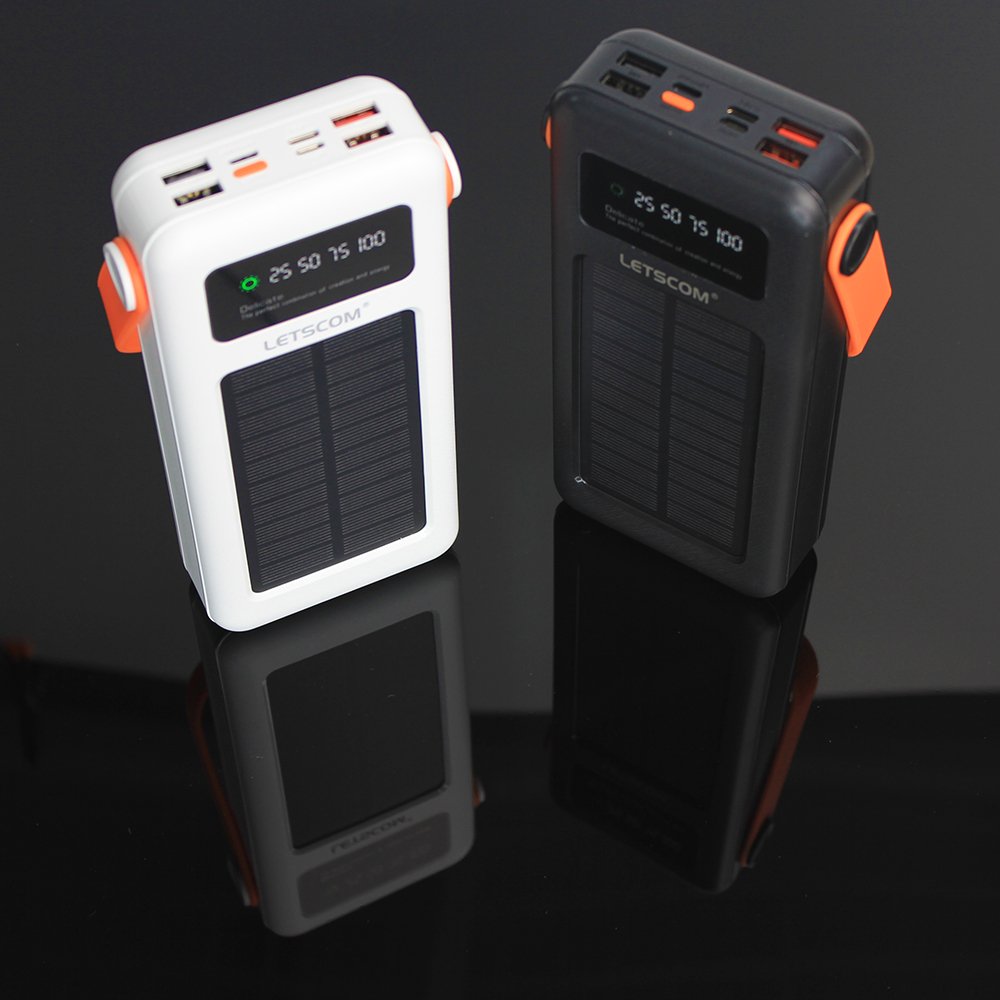 Solar Power Bank with flashlight and cables solar powerbank 50000mAh high capacity Solar Charger solar power banks for phones