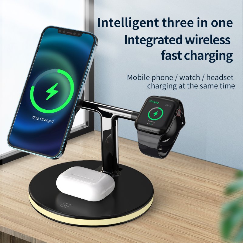Trending Product 15W 10W Portable Fast Charger Station 3 In 1 Wireless Charger