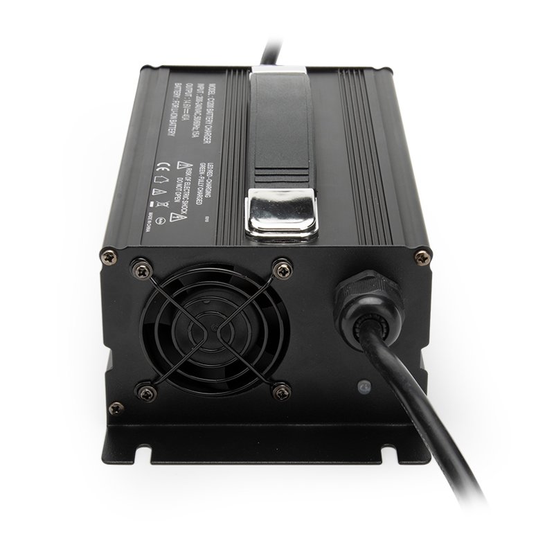C1200 CE best seller motorcycle lawnmower snowplow 40A lithium chargers 12V support CAN2.0 and RS-485
