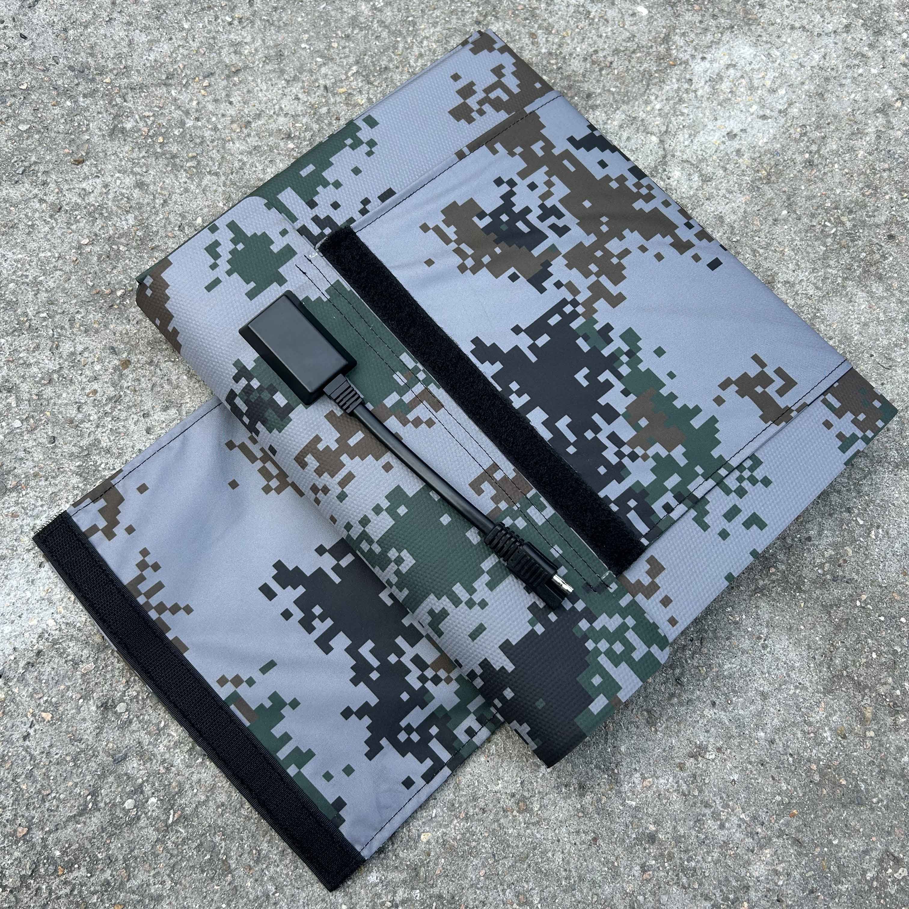 Fabric Loop Portable Solar Battery Charger For Emergency Lighting Devices Or Jump Starter