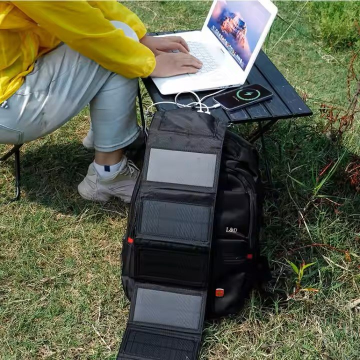 Charging Board Photovoltaic Single Crystal 5V 24W Mobile Phone Fast Charging Outdoor Folding Mobile Power Supply Solar Panel