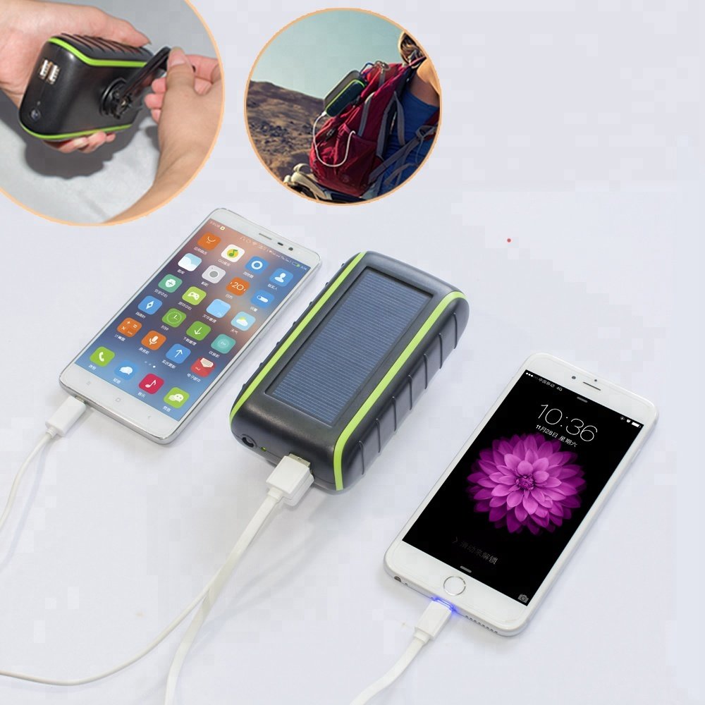 Portable Fast Charging Universal Solar Powerbank New Arrival Product with Solar Panel and Light