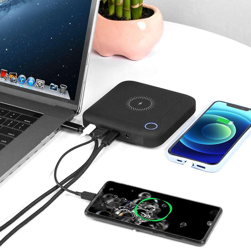 30000mah waterproof usb c pd60w solar power bank with 10W wireless fast charging for laptop UAV interphone Computer notebook