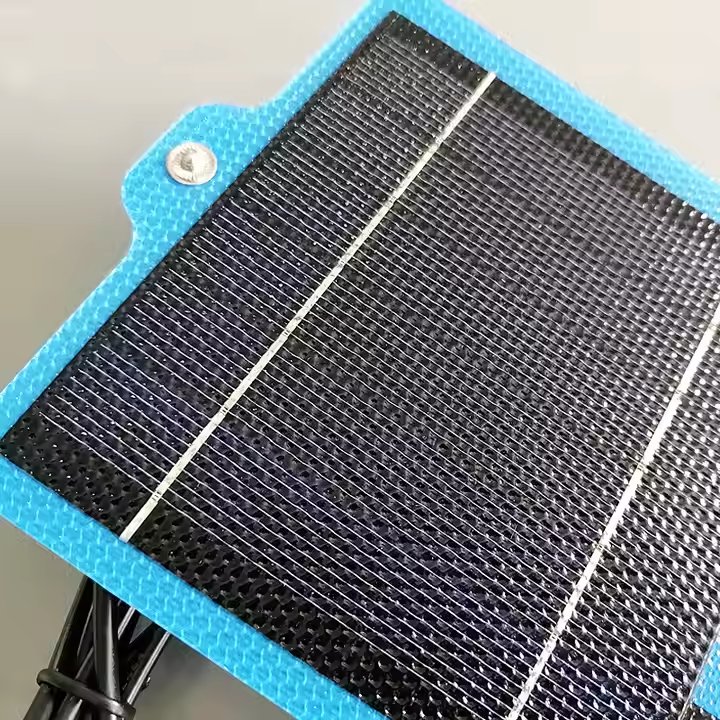 Wholesale High Quality Portable 4W Foldable Solar Panel Made in China Folding Thin Light Solar Panel Prices for Outdoor Use