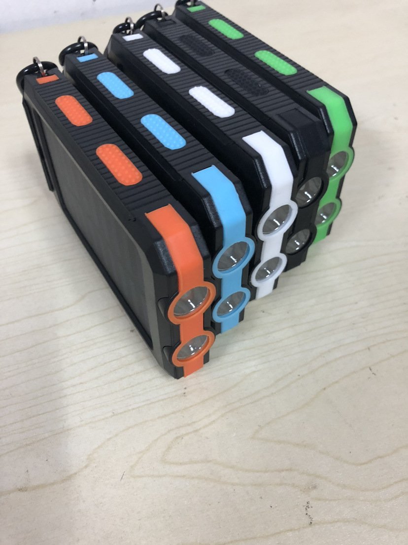Mobile power solar charger -42800mAh portable external battery pack 5V3.1A Qc 3.0 fast charging ultra bright flashlight