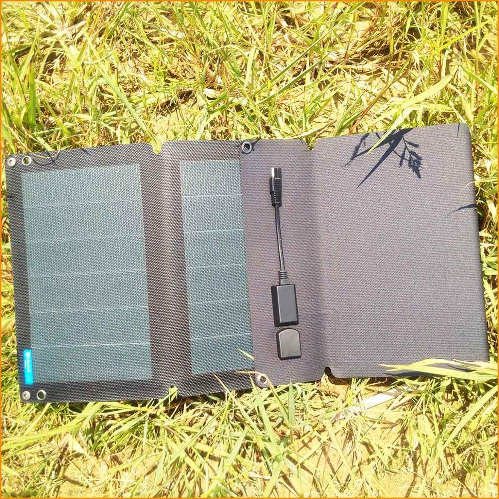Portable ETFE thin film solar charger charge for electronic devices in wild adventure expeditions