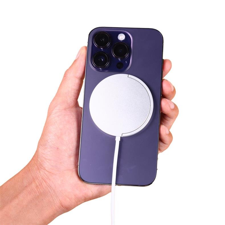 Portable 3-In-1 Mobile Phone Wireless Charger 3 In 1 15W 10W Fast Charge Wireless Charger Stand 3 In 1 Wireless Folding Charger