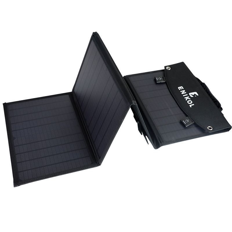 Foldable Solar Panel 100W 40 watts dust proof folding solar panels with USB output for camping