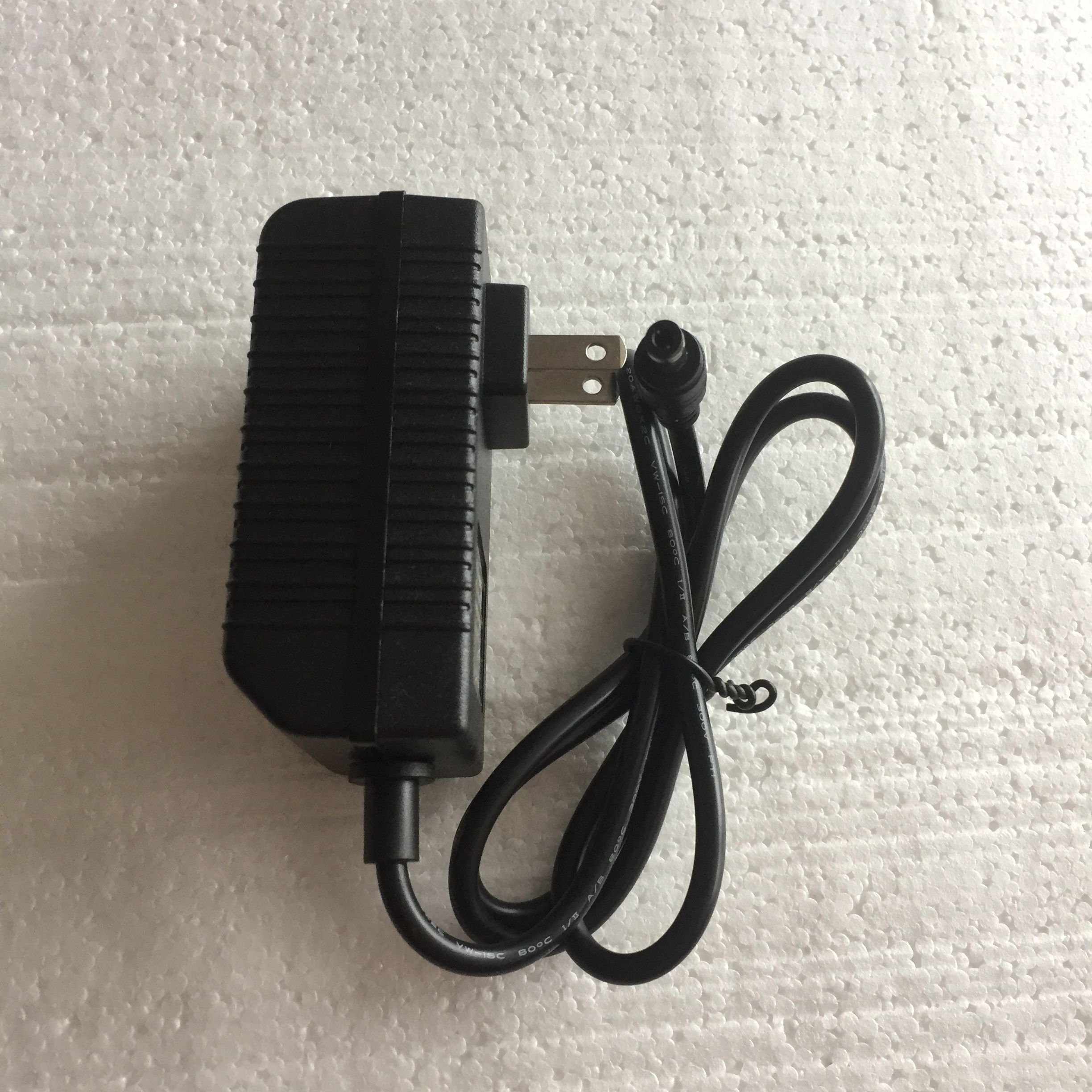 High quality lithium Battery Charger 12.6V 2A AC DC Power Adapter