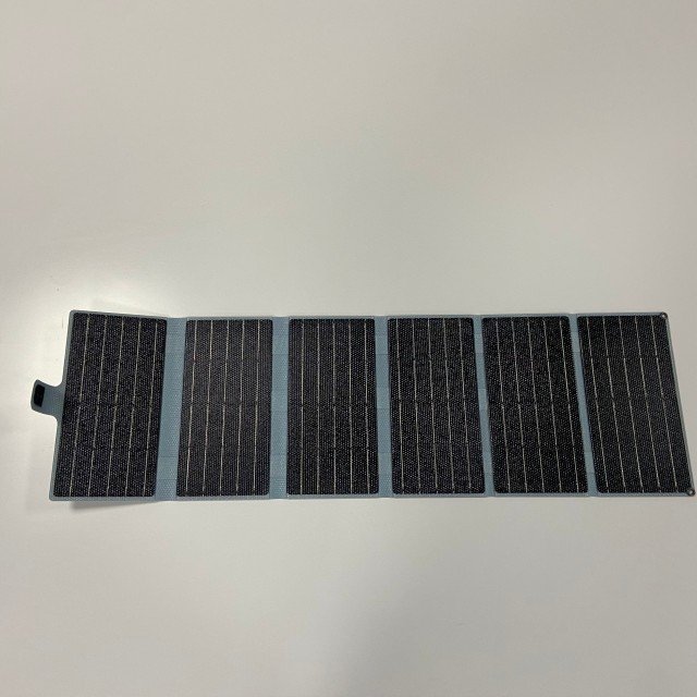 Cheap Wholesale 23W Foldable Solar Panel Slim Solar Power Bank Charger Solar Panel Prices for Camping Hiking