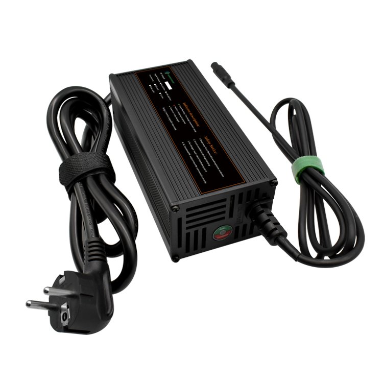 best sellers 2020/2021 500w 1200w 1500w 14.6V lead acid battery charger smart portable car battery charger