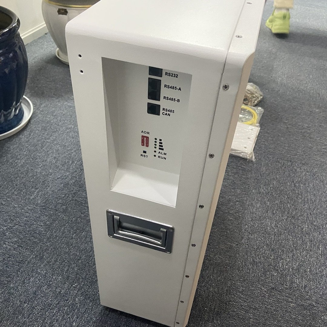 LFP Lifepo4 battery power wall mounted 48V 100Ah 5kwh 10Kwh 20kwh metal enclosure wall solar charger battery