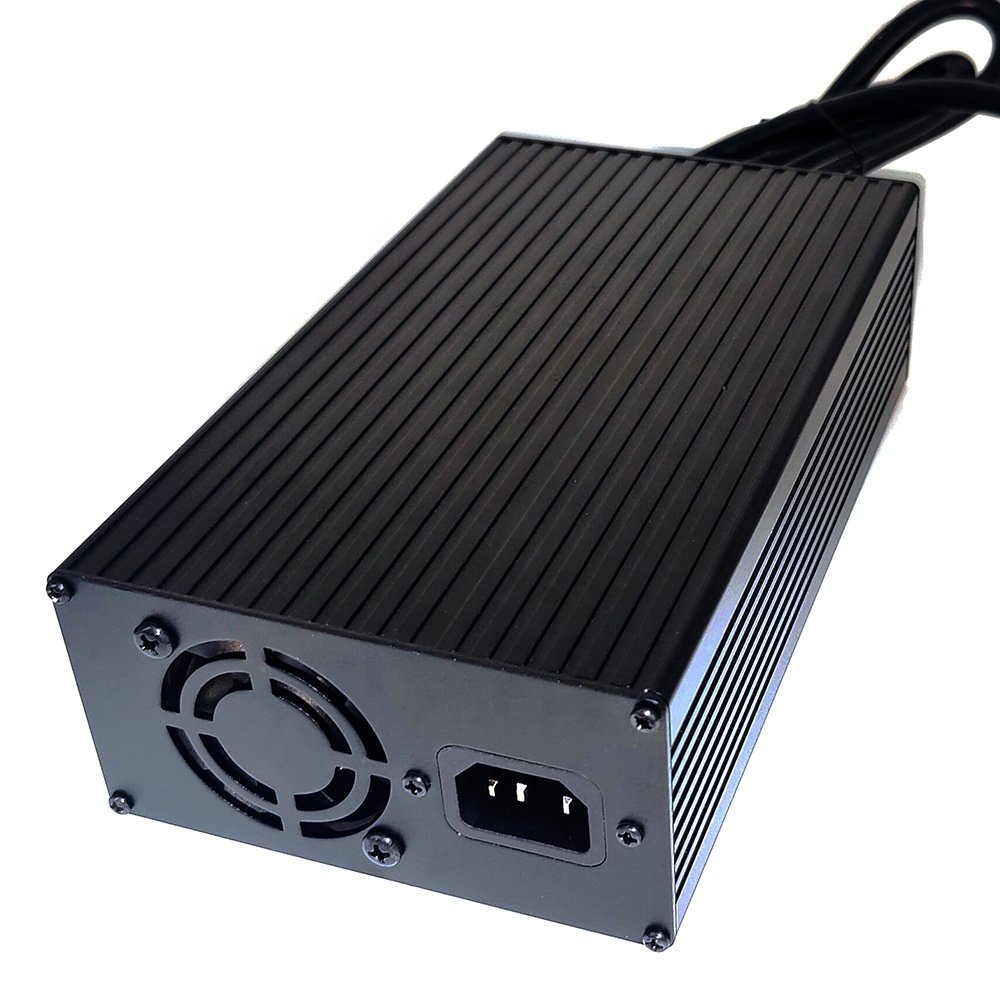 High power 12V Lifepo4 battery charger 14.6V 40A for electric bicycle Golf cart Solar energy storage