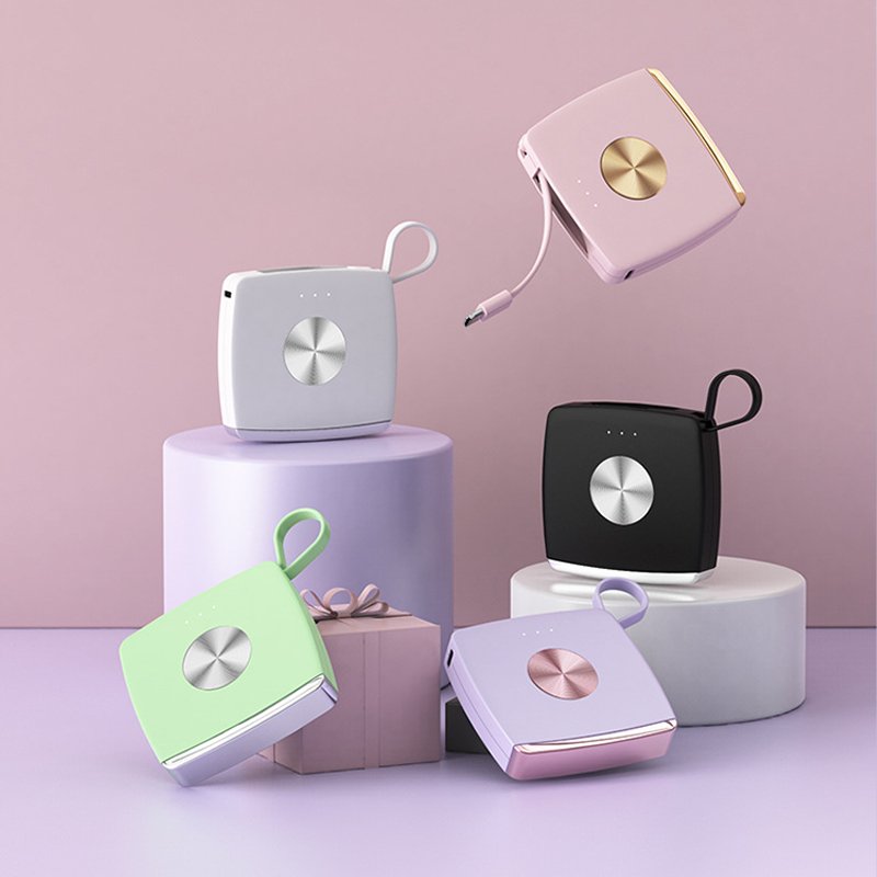 Factory Cheap Price The New Mini Keychain Charging Bank Built In Cables Emergency Portable Gift Power Bank