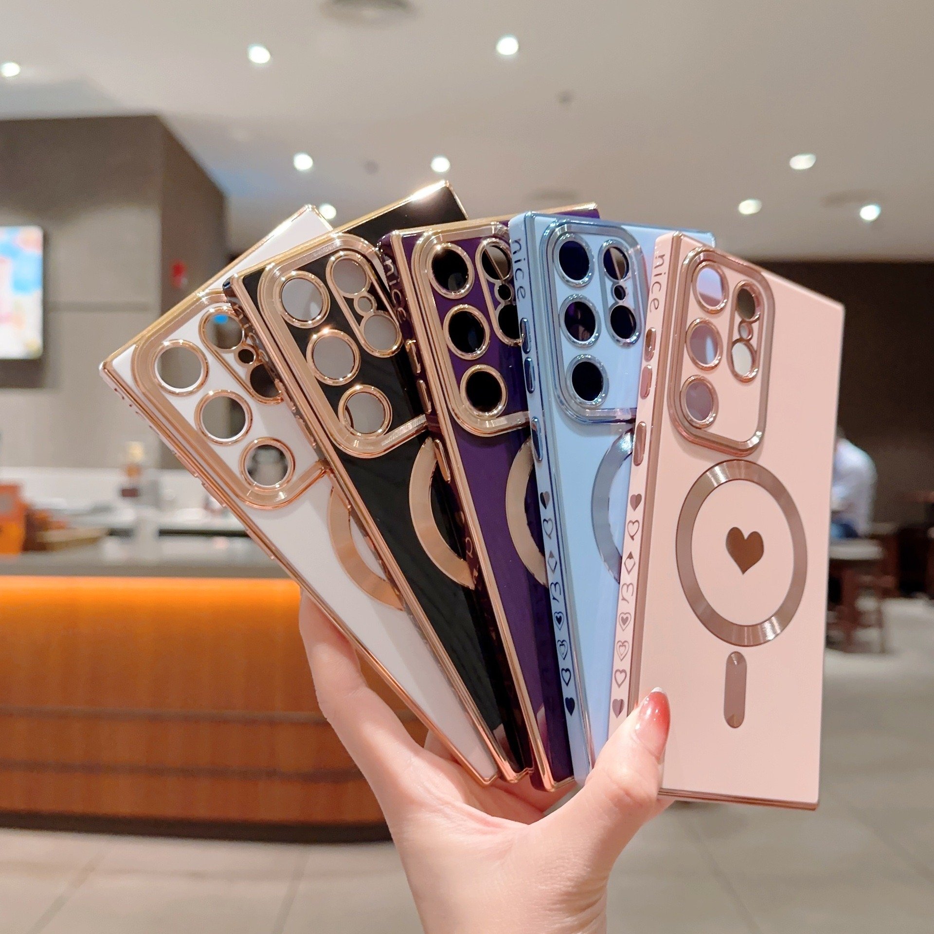 Luxury Anti Shock Mobile Phone Case Cover For Samsung S21 S22 S23 S24 Plus Ultra Electroplated Magnetic Love Heart Phone Case
