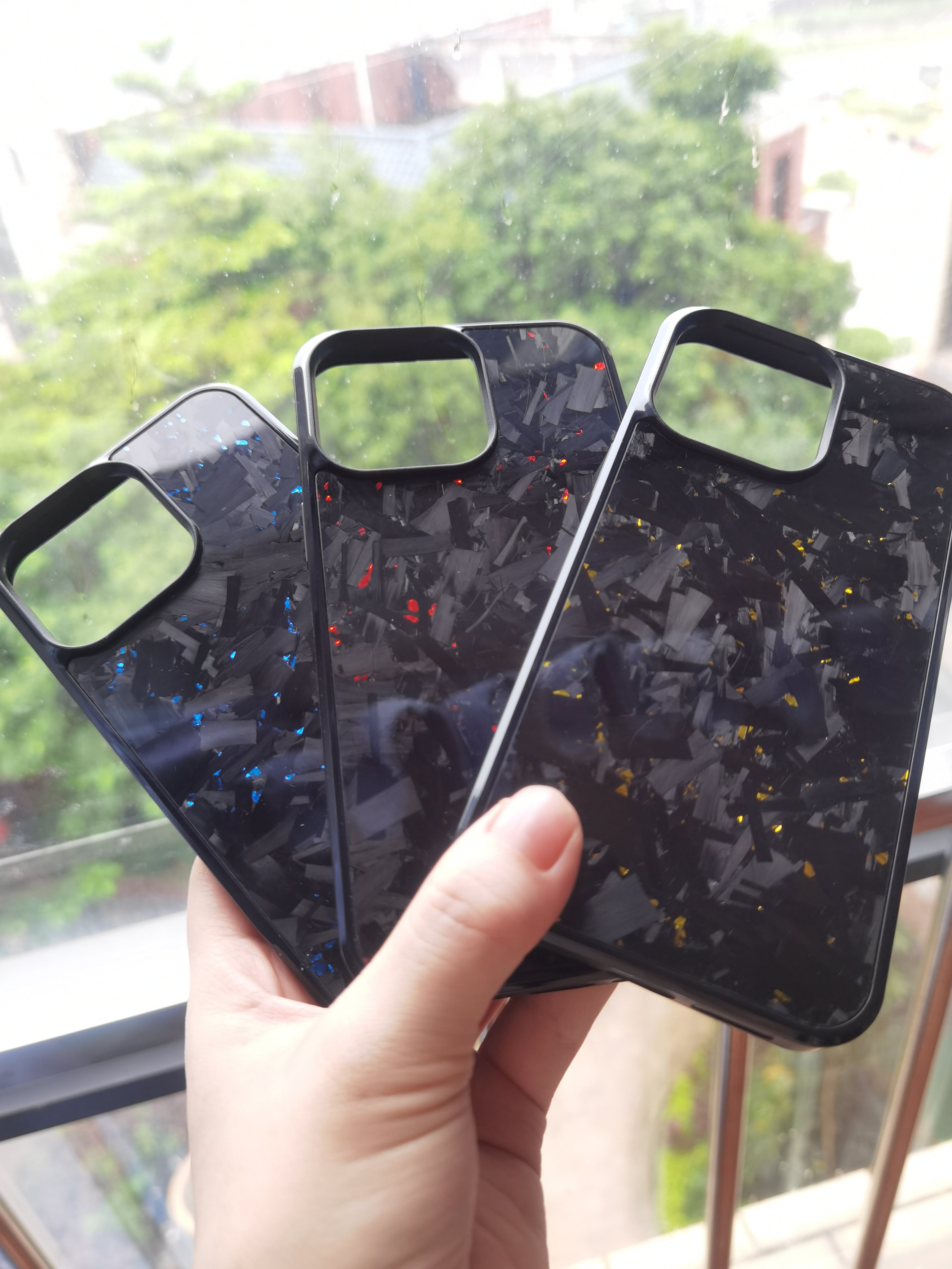 High quality shiny blue red purple large-grain carbon fiber & tpu phone case for new luxury iPhones 15 14 cases wholesale cover
