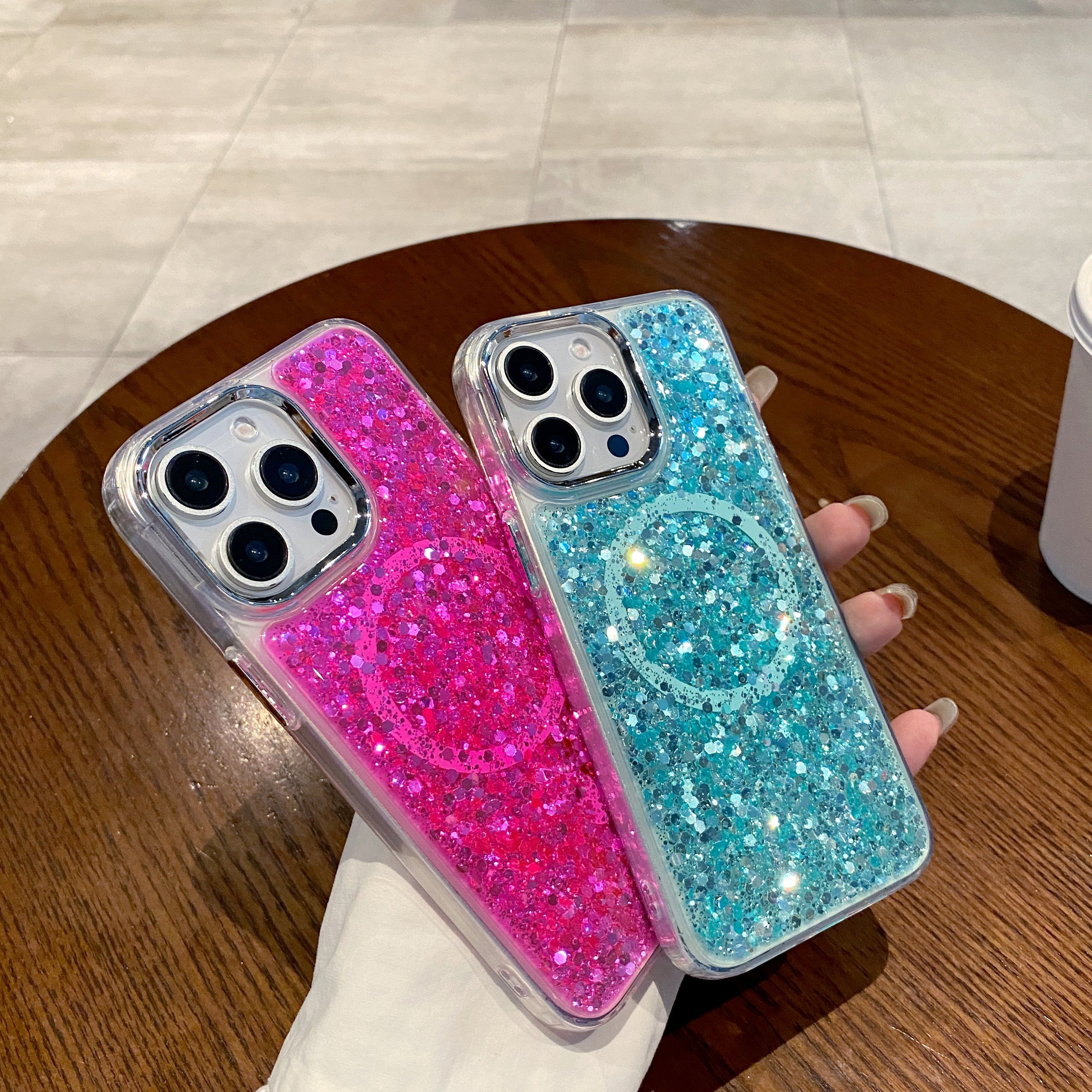 Hot Selling Luxury Bling Glitter Shockproof Magnetic Cell Mobile Phone Case for iPhone 15 16 Pro Max 14 Plus 13 12 11 Pro Case
