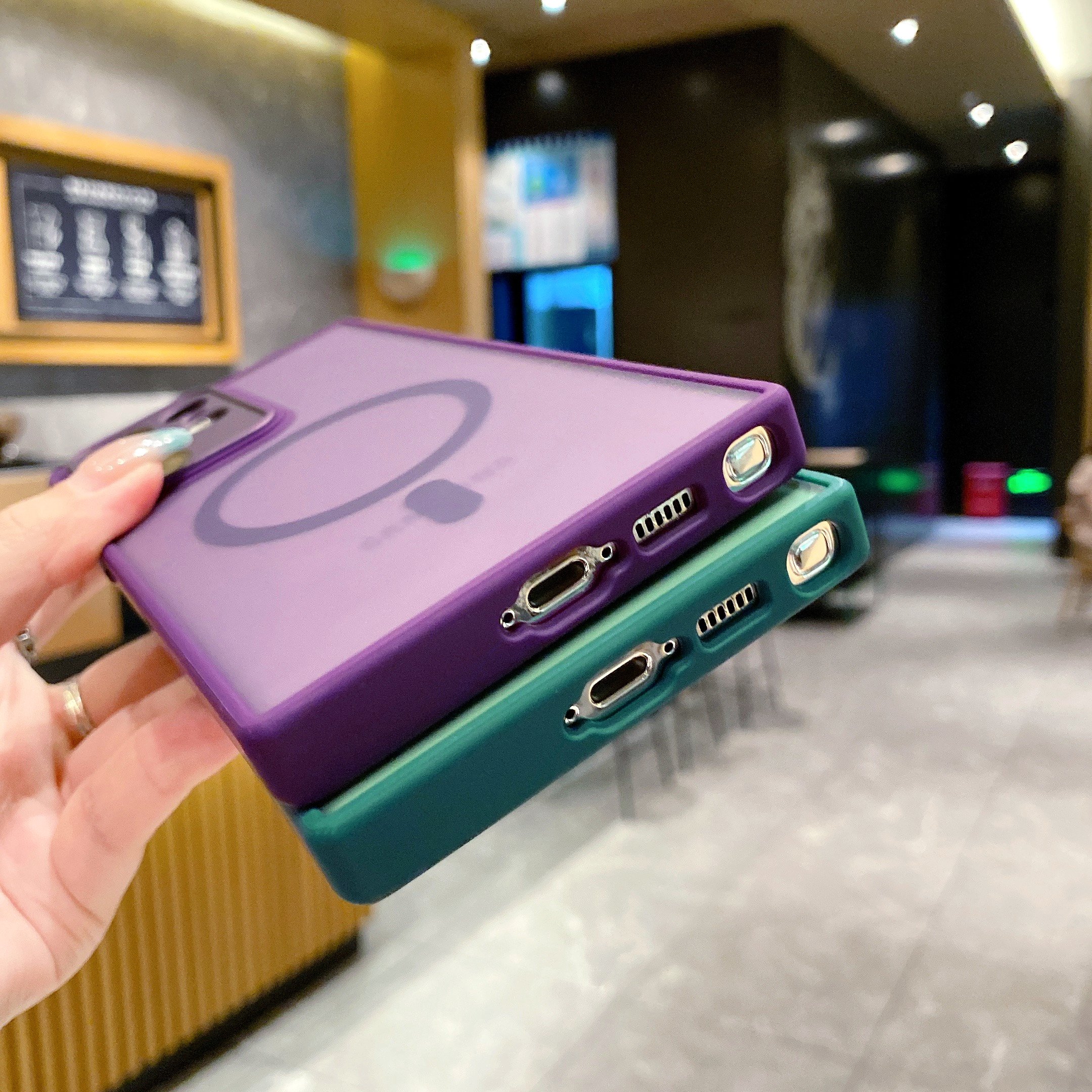Wholesale Matte Back Panel Phone Case With Wireless Magnetic Charging Full Cover Mobile Case for Samsung S24 23 22 Ultra