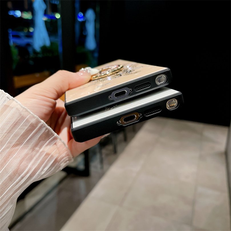 For Samsung S24 Luxury Diamond Flower Butterfly Holder Phone Case for Samsung S23 ultra Phone Cover