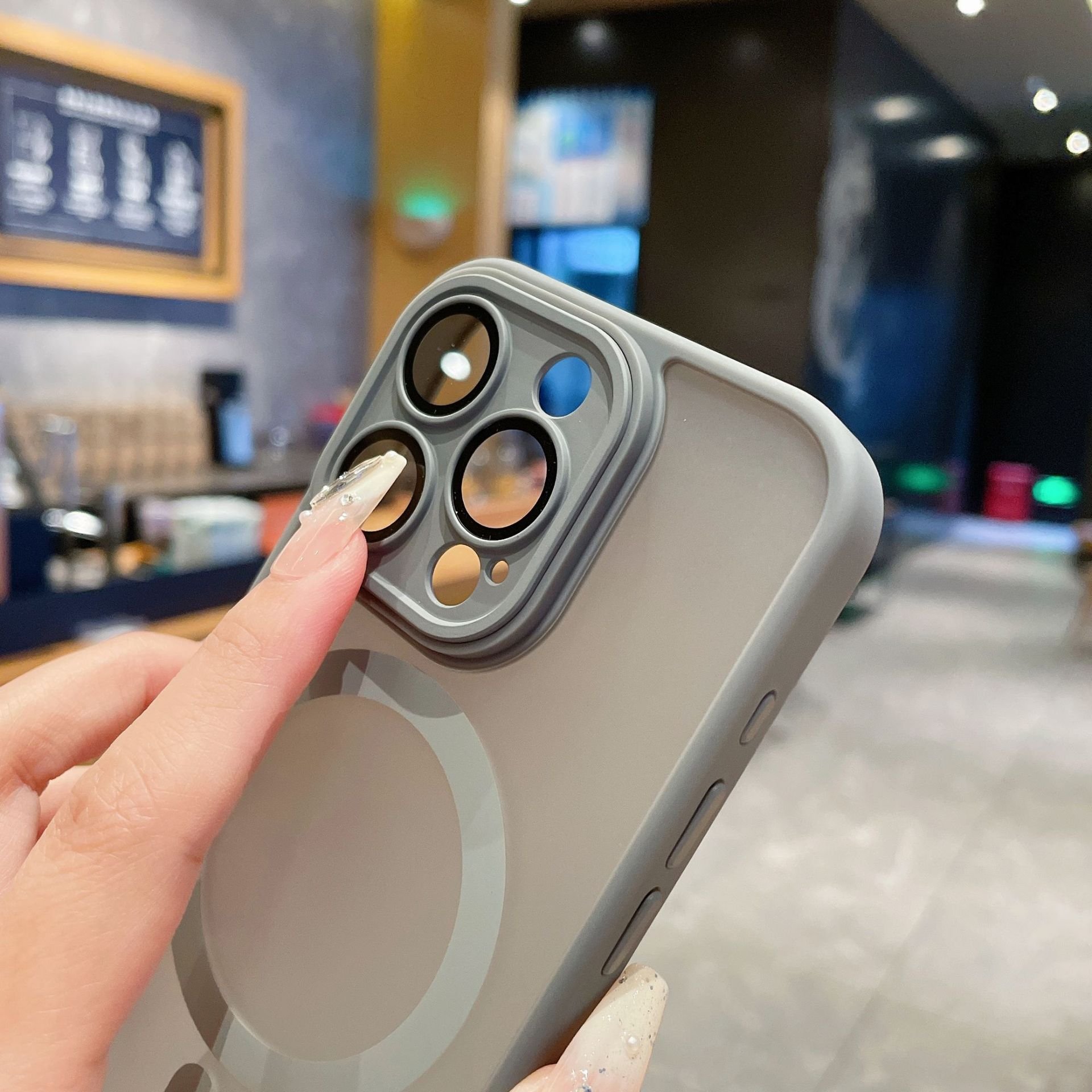New Designs Transparent Magnetic Mobile Phone Case for iPhone 16