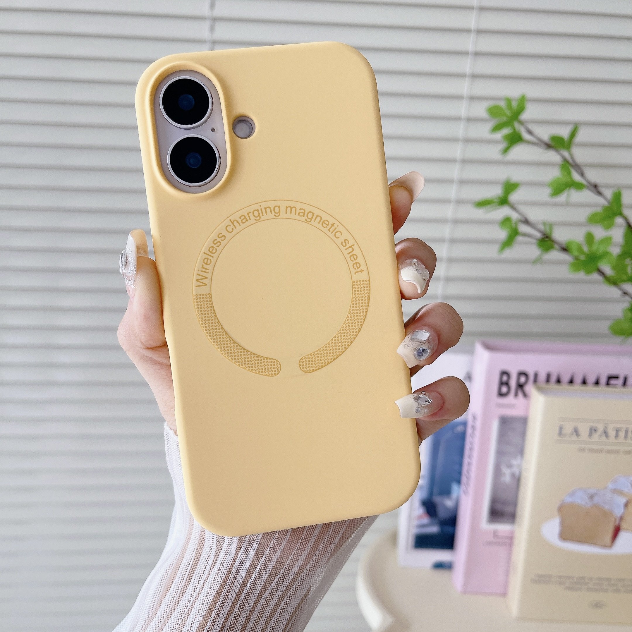 Liquid Silicone Waterproof and Shockproof With Wireless Charging Magnetic Sheet Mobile Phone Cases for iPhone 16 Pro Max Plus