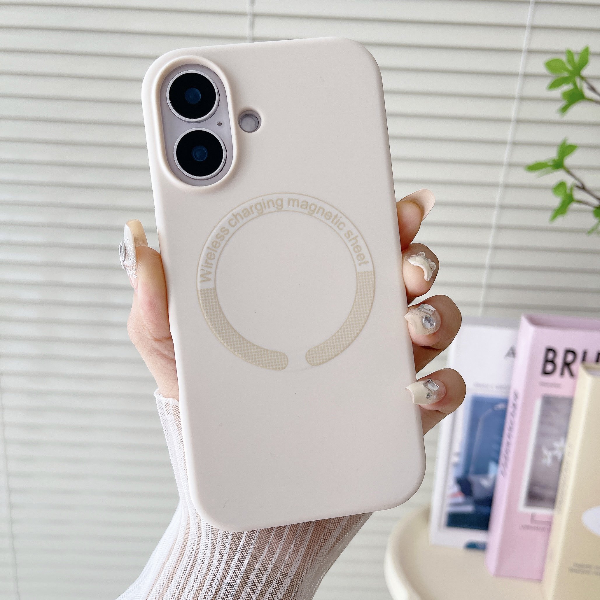 Liquid Silicone Waterproof and Shockproof With Wireless Charging Magnetic Sheet Mobile Phone Cases for iPhone 16 Pro Max Plus