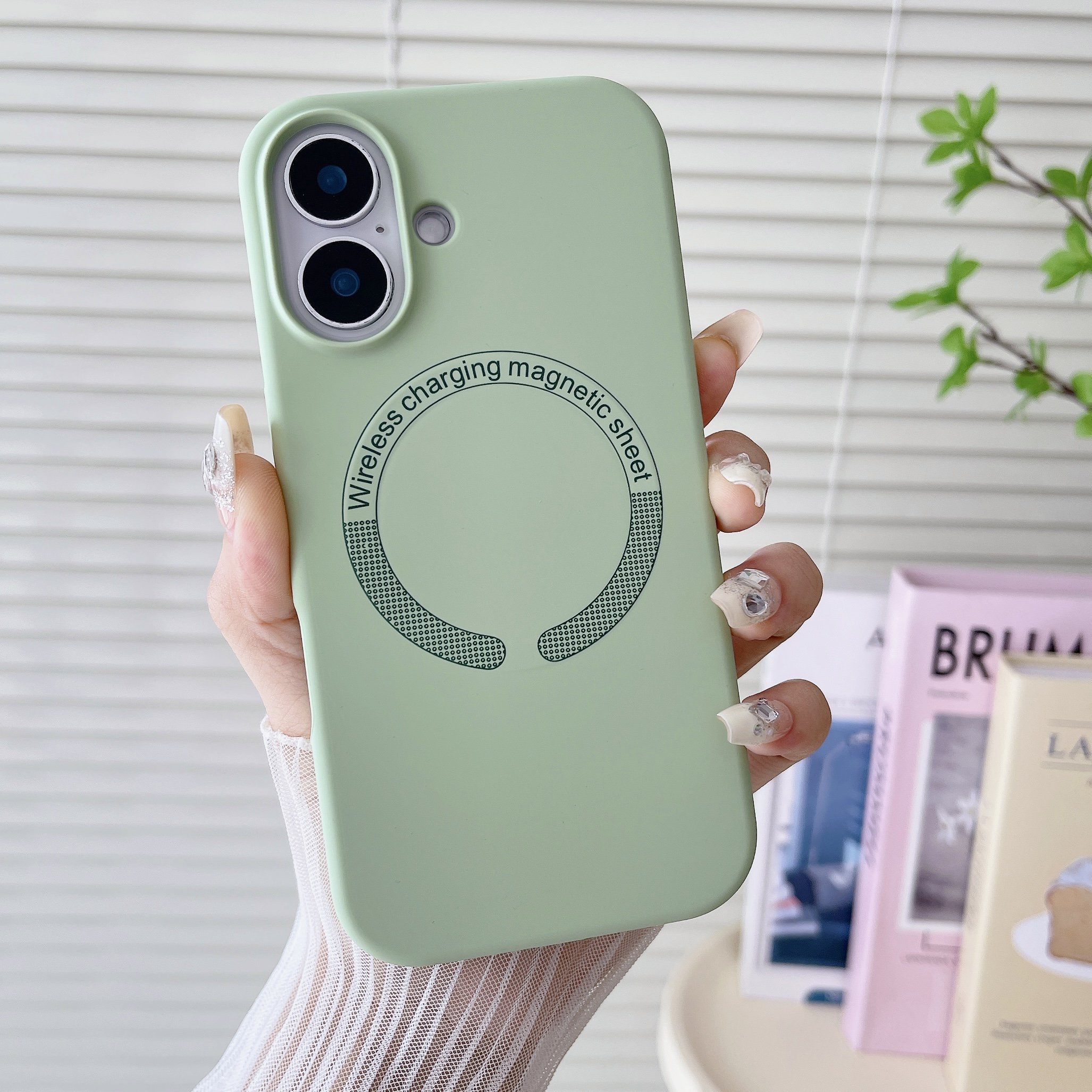 Liquid Silicone Waterproof and Shockproof With Wireless Charging Magnetic Sheet Mobile Phone Cases for iPhone 16 Pro Max Plus