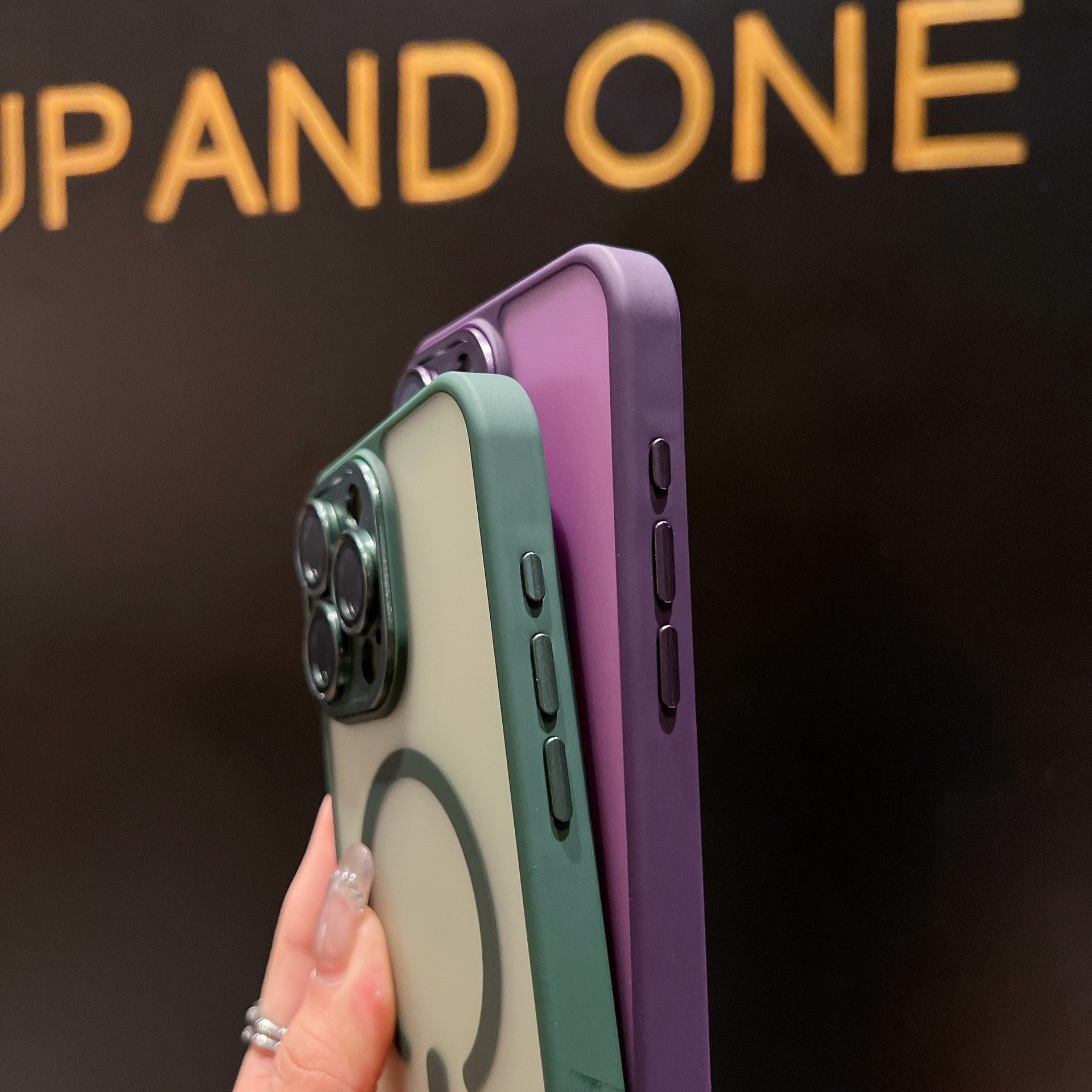 New design high quality magnetic matte mobile phone cases for iphone 11 12 13 14 15 16 promax anti-fall phone accessories