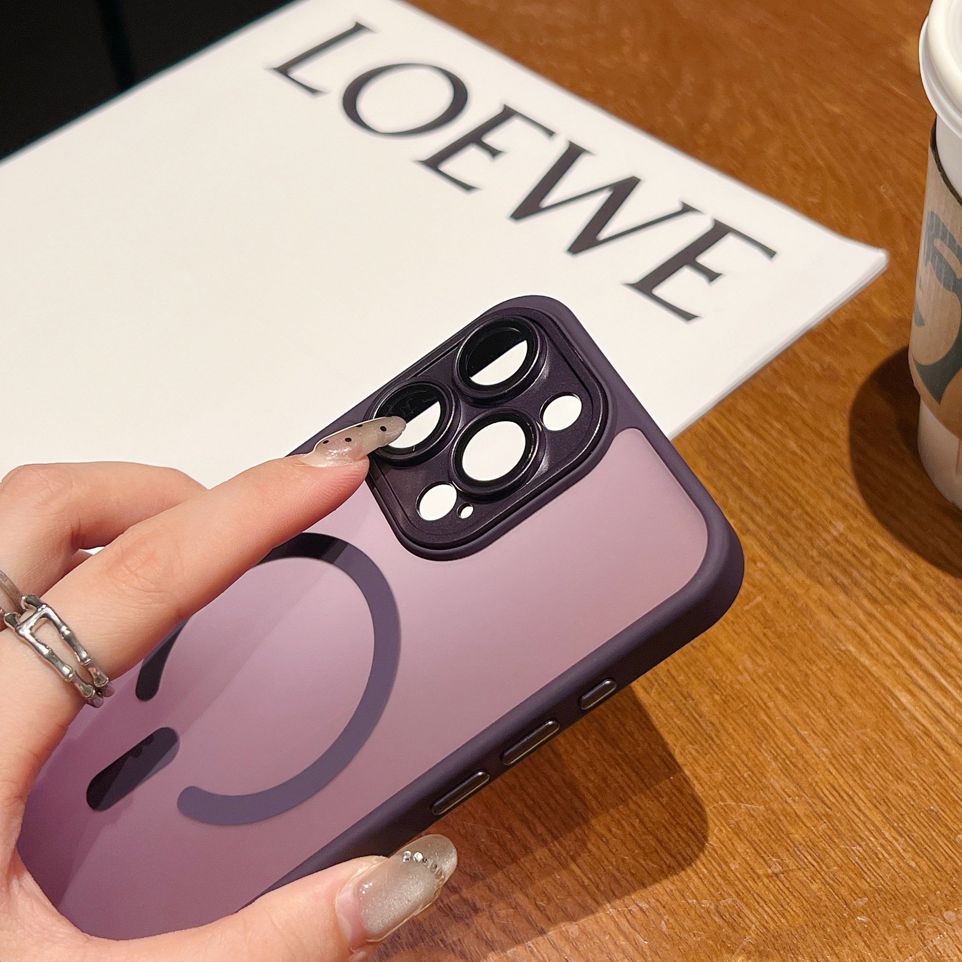 New design high quality magnetic matte mobile phone cases for iphone 11 12 13 14 15 16 promax anti-fall phone accessories