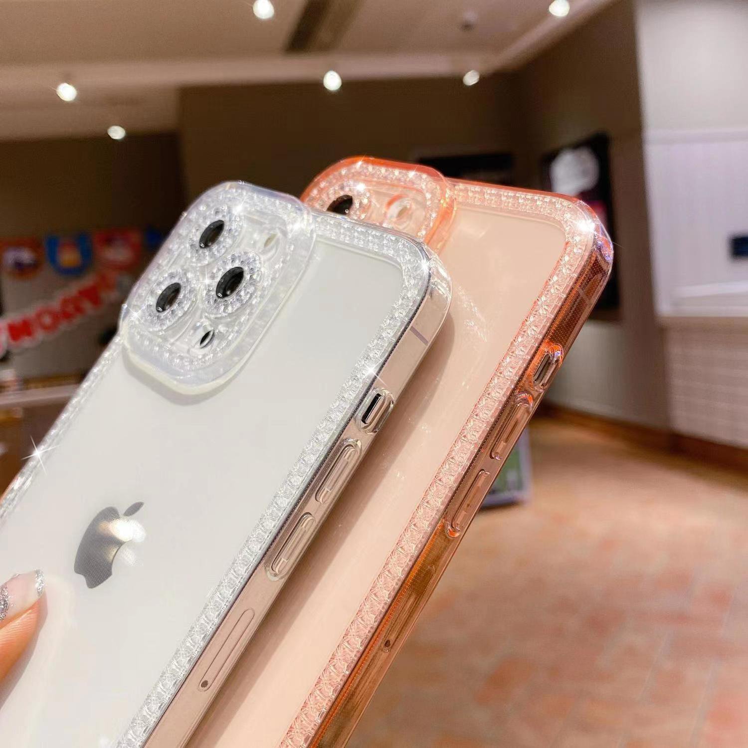 New Luxury Glitter Diamond Woman Phone Case for iPhone 15 Plus Camera Lens Protector Diamond Case for iPhone 15 Diamonds Crystal