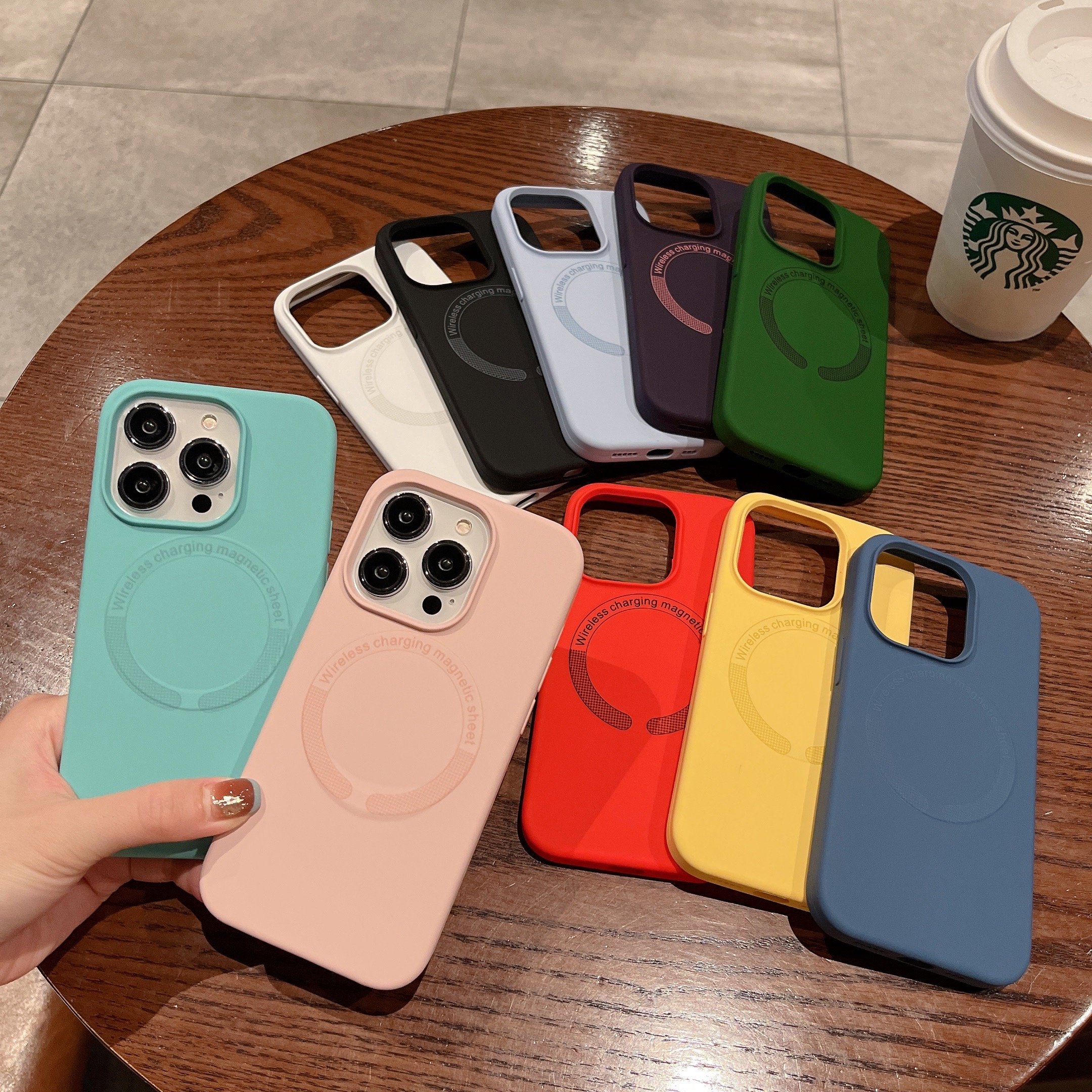 Hot Sale Wireless Charging Magnetic Cover Soft Liquid Silicone Mobile Phone Case iPhone 15 16 Pro Max Compatible iPhone 16ProMax