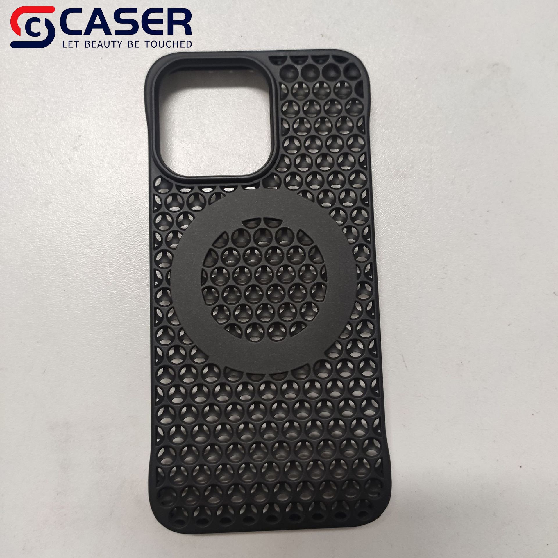 Metal Color Heat Dissipation Honeycomb Hollowing Out Mobile Phone Case Skin Feel Borderless Phone Case For Iphone 16 15 14 13