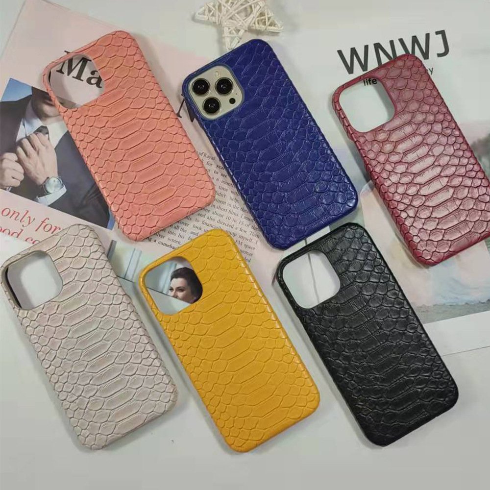 Customized niche high-end snakeskin 16 mobile phone case half-foreskin frosted mobile phone case