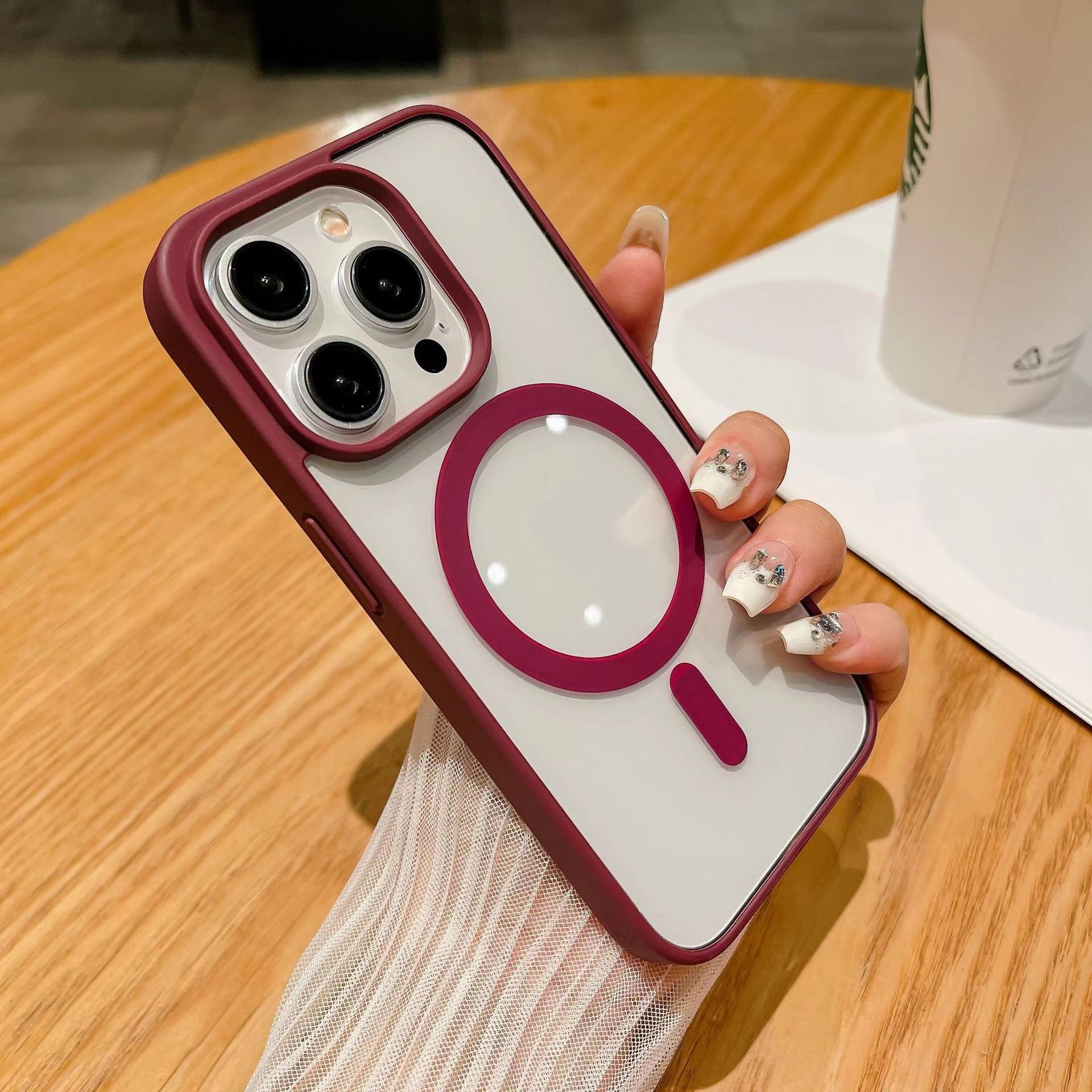 In Stock Hybrid Phone Case TPU PC Shockproof Magnetic Phone Case for iPhone 16 16 plus 16 pro 16 pro max with Wireless Charging