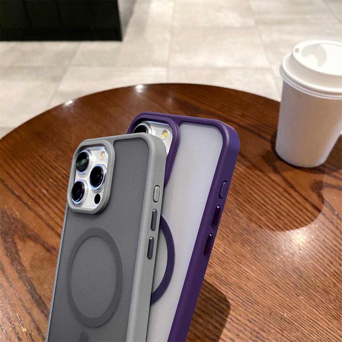 Luxury Translucent Magnetic Phone Case For iPhone 16 15 14 Pro Max 13 Matte Glossy Frosted Back Cover with metal buttons