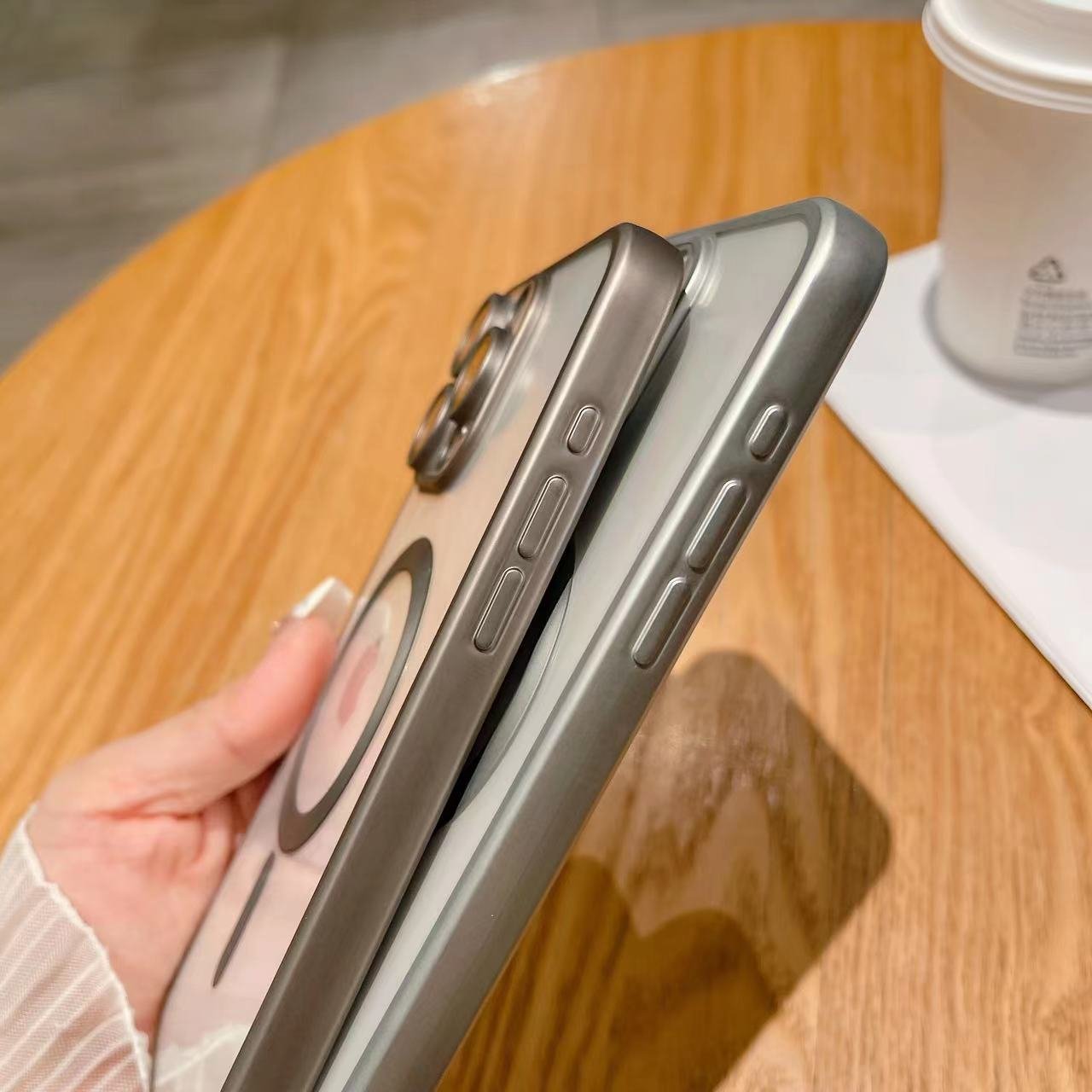 New Colorful Matte Natural Titanium Luxury Wireless Charging Magnetic Phone Case for iphone 15 16 pro max case