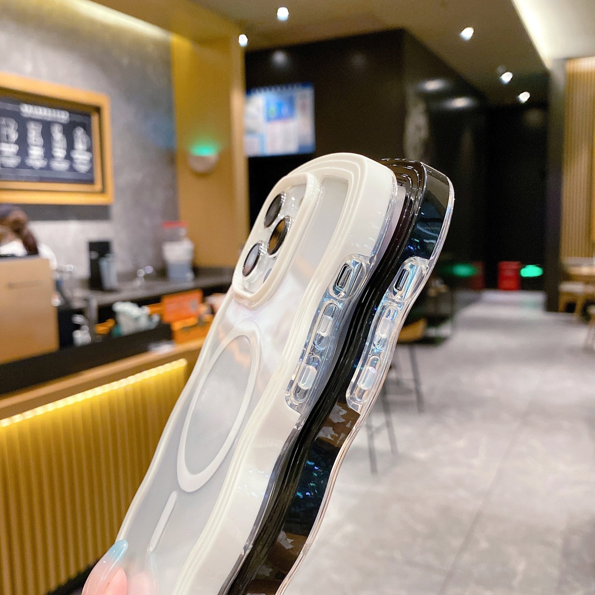 Ins style wave transparent magnetic suction phone cases for iphone 11 12 13 14 15 16 promax airbag anti-fall phone accessories