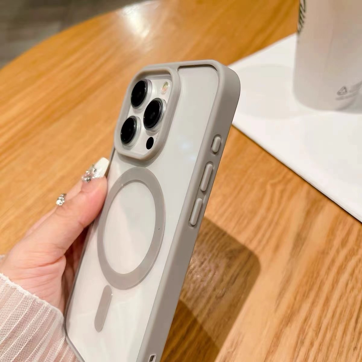 Luxury Magnetic Phone Case For iPhone 16 15 14 13 12 Pro XS Max Wireless Charging Anti-Yellowing Shockproof Clear Phone Cover