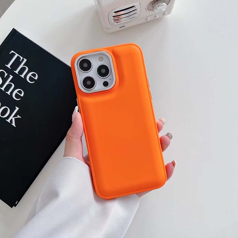 Factory Wholesale Air Cushion Design Rubber Oil Touch Feel Cover Microfiber Protective TPU Mobile Phone Case For MOTO G72