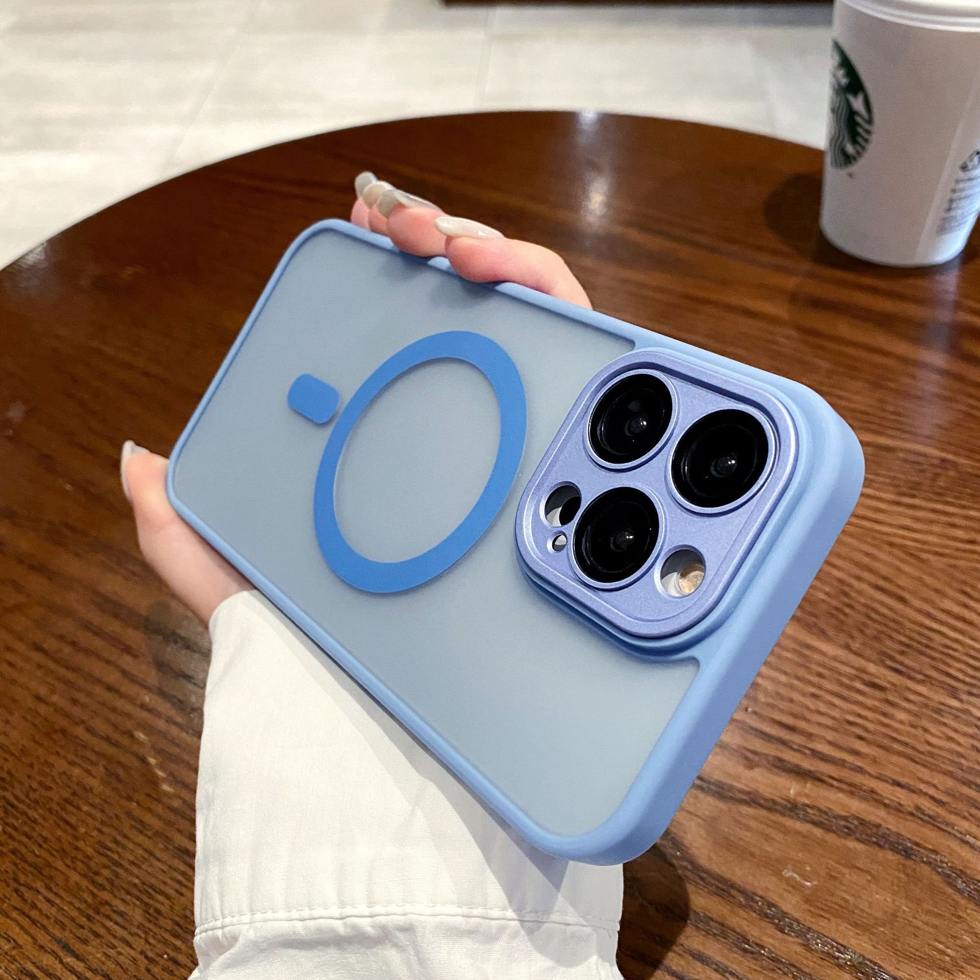 Soft Skin Sensitive Magnetic Case Premium For Apple 16 Pro Max Shell 2024 Wholesale Custom Mobile Phone Fashion Case