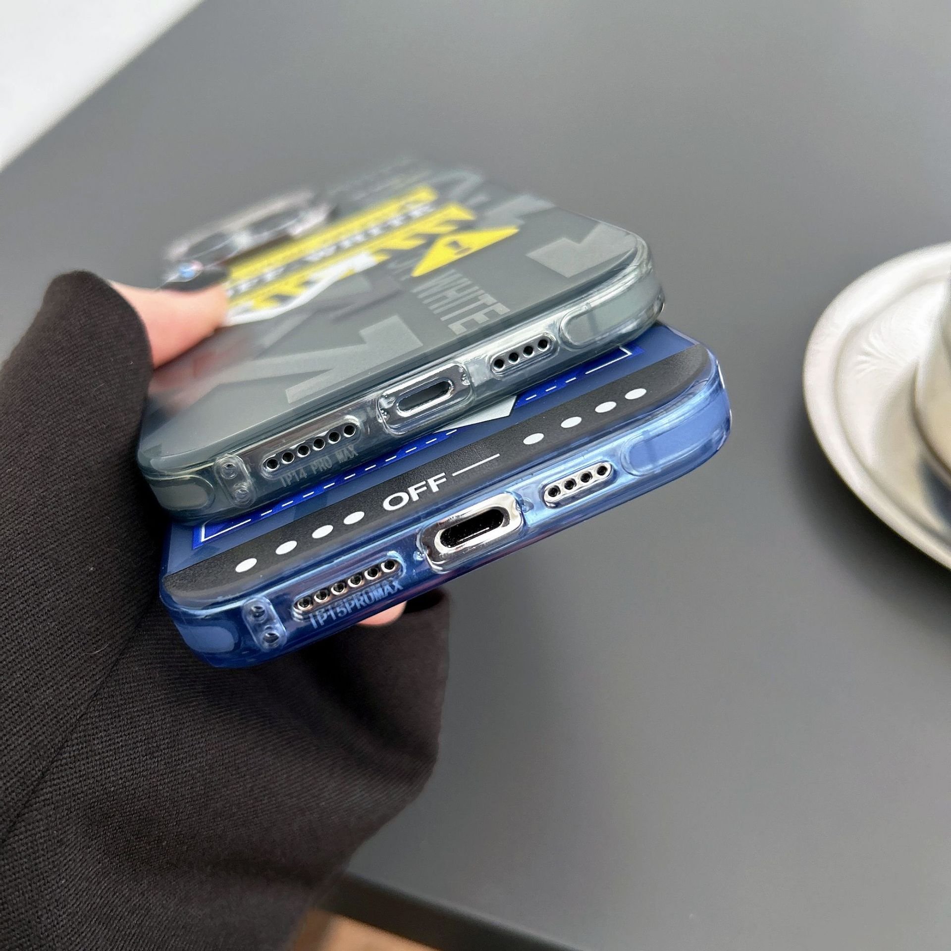 New Tide Brand OW Arrow Colorful Silver Phone Cases for iPhone 11 12 13 14 15 16 Pro max Personality Label Phone Accessories