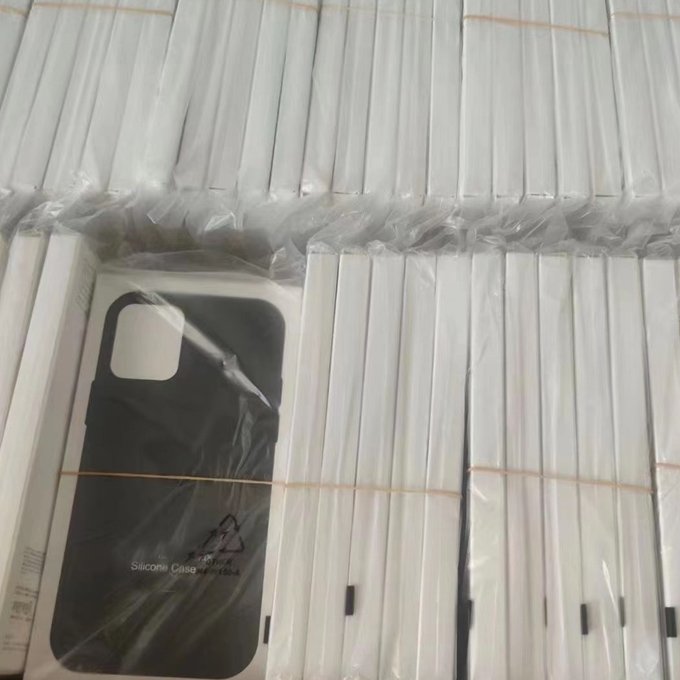High Quality Case Phone Cover Mobile Phone bag Black Magnetic liquid Silicone Case for iPhone 16 15 14 pro max 13 Pro Max 12mini
