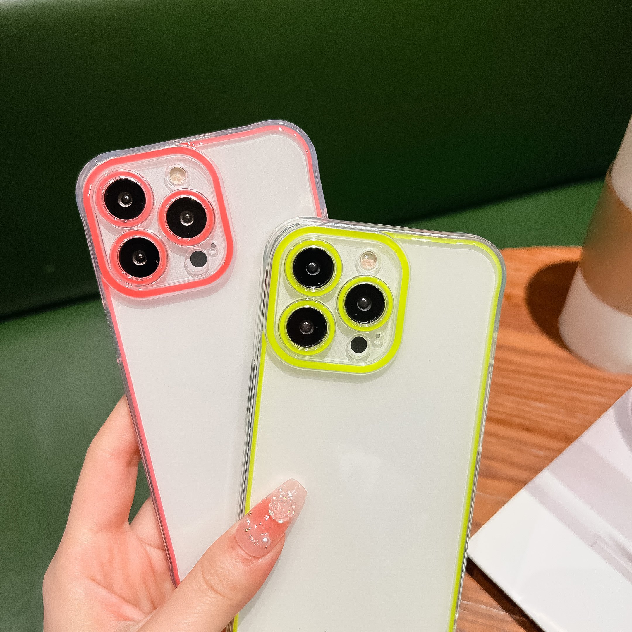 New Fashion Fluorescent Luminous Mobile Phone Case Full Cover Transparent Silicone Phone Cover for iPhone 15 14 13 Pro Max