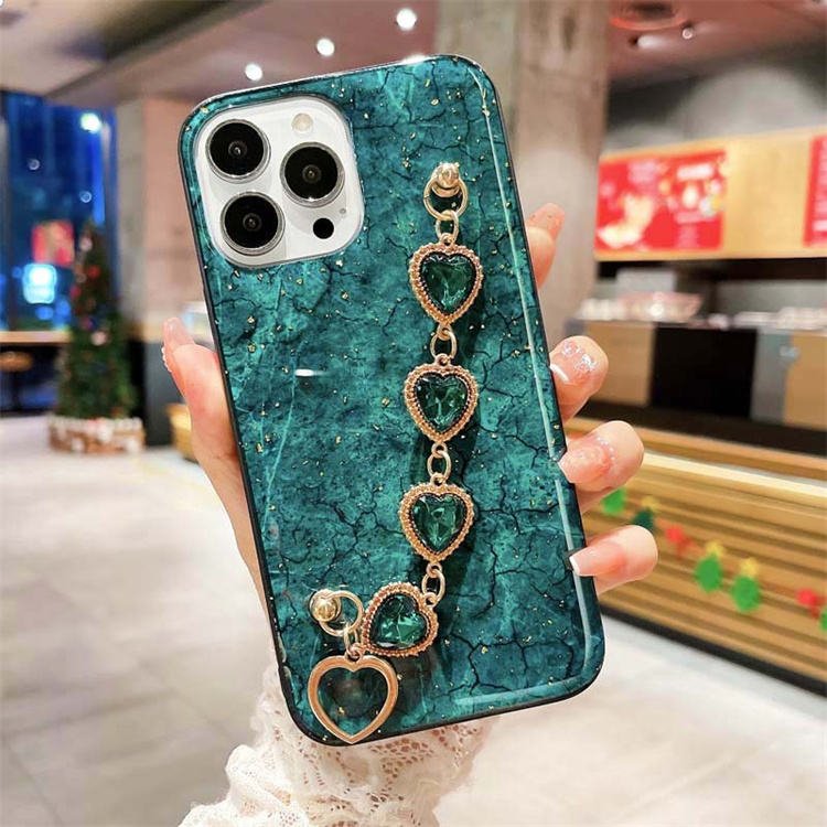 Girly Glossy Marble Grain Warm Color with Love Heart Chain Wrist Bracelet Mobile Phone Cases For Iphone15Pro 13 14promax