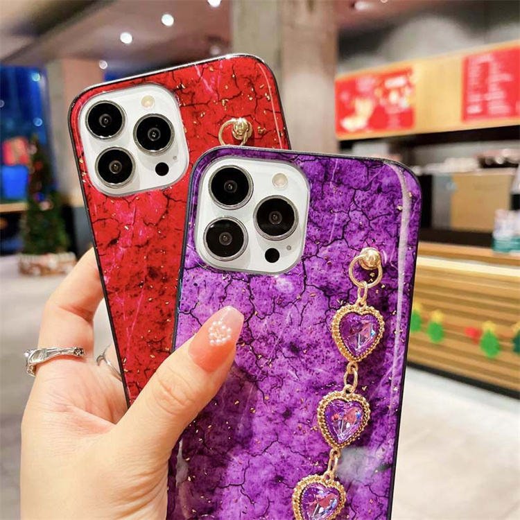 Girly Glossy Marble Grain Warm Color with Love Heart Chain Wrist Bracelet Mobile Phone Cases For Iphone15Pro 13 14promax