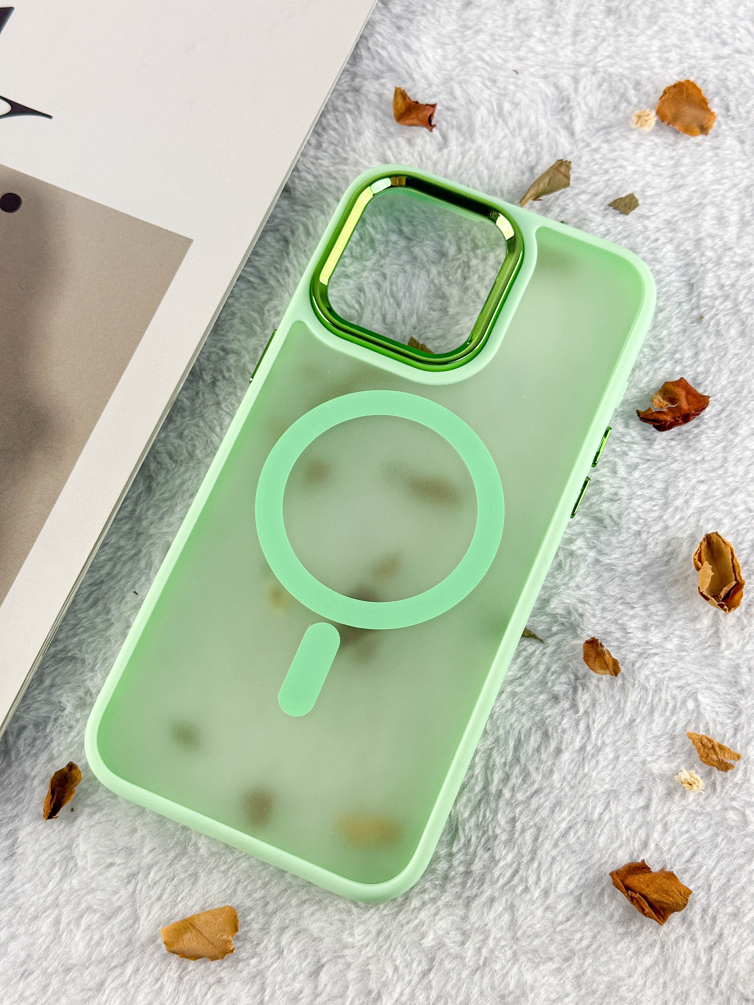 Skin-Feel Electroplating Camera Phone Case With Magnetic Wireless Charging For IPhone Mobile Phone Case