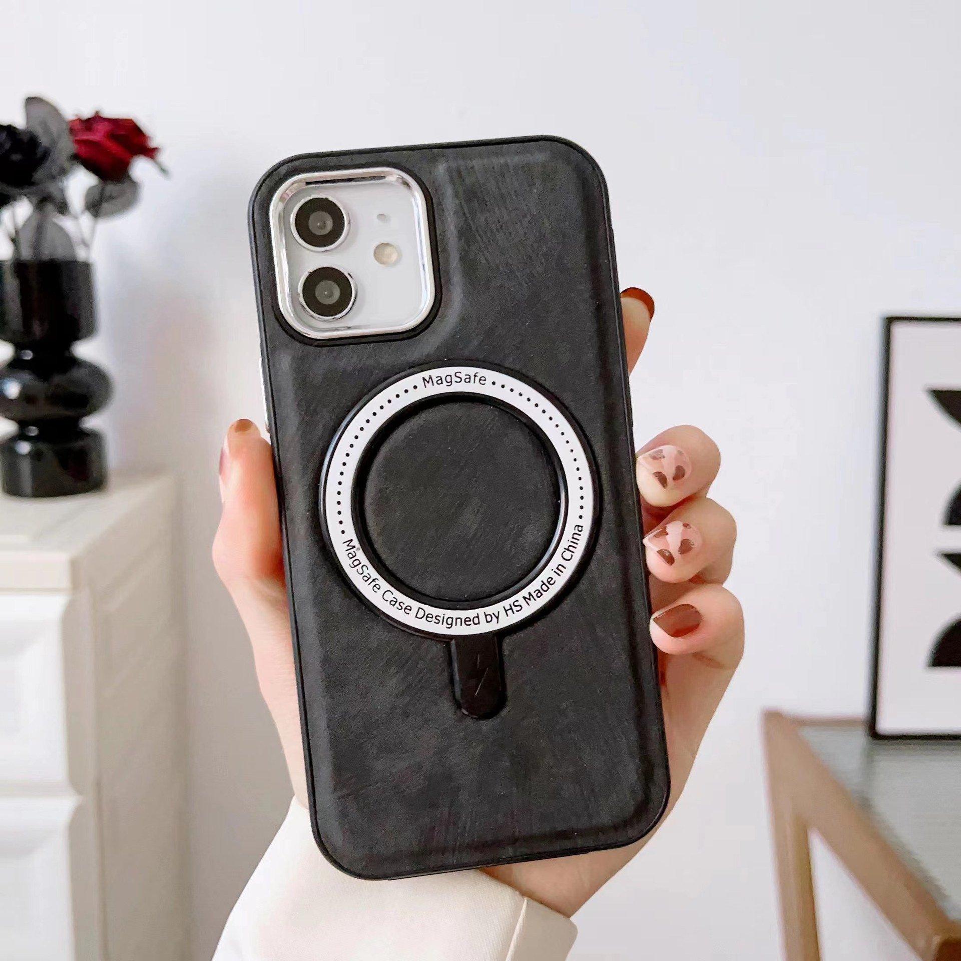 Fashion magnetic phone case For 16promax 14pro PC leather electroplating anti-fall mobile phone case 15plus
