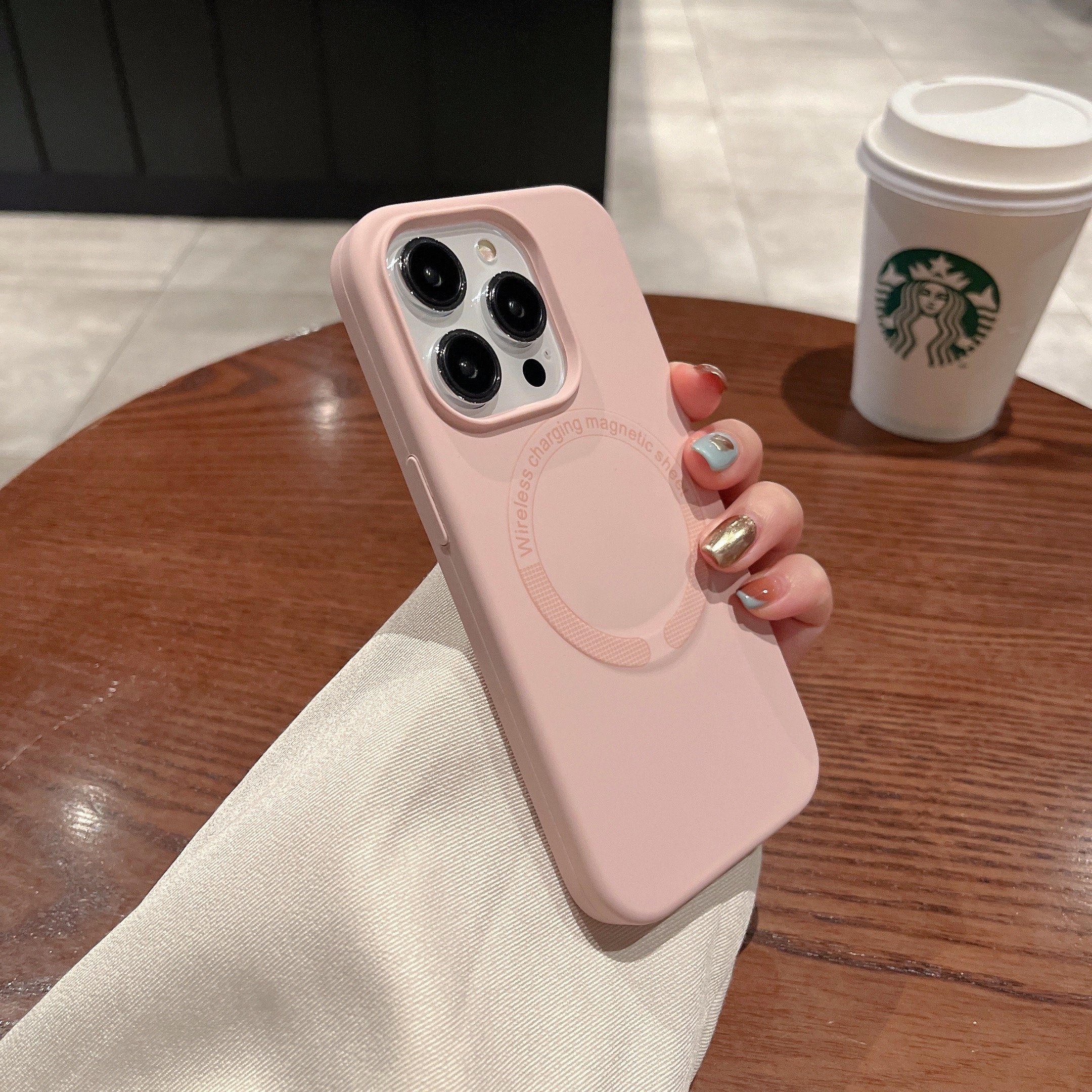 Hot Sale Wireless Charging Magnetic Cover Classic Business Design for iPhone 15/15 Pro Max/15Pro with Boxed Package