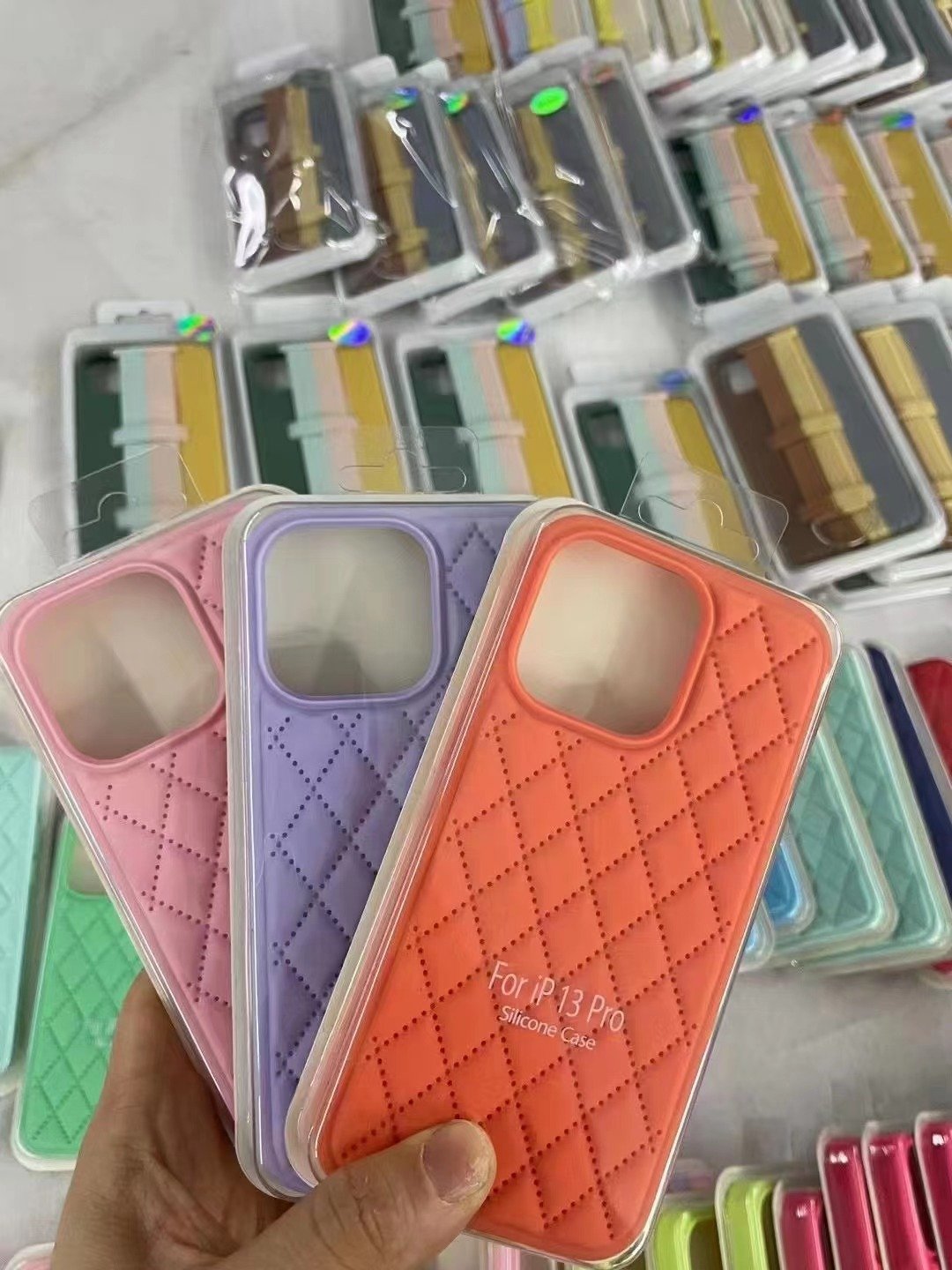 New Silicone Diamond Pattern Phone Cover Mobile Phone Accessories for iPhone 16 15 14 13 12 pro max